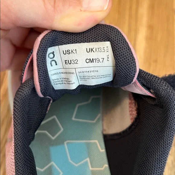 On Clouds. Girls Pink Athletic Sneakers - Picture 3 of 4